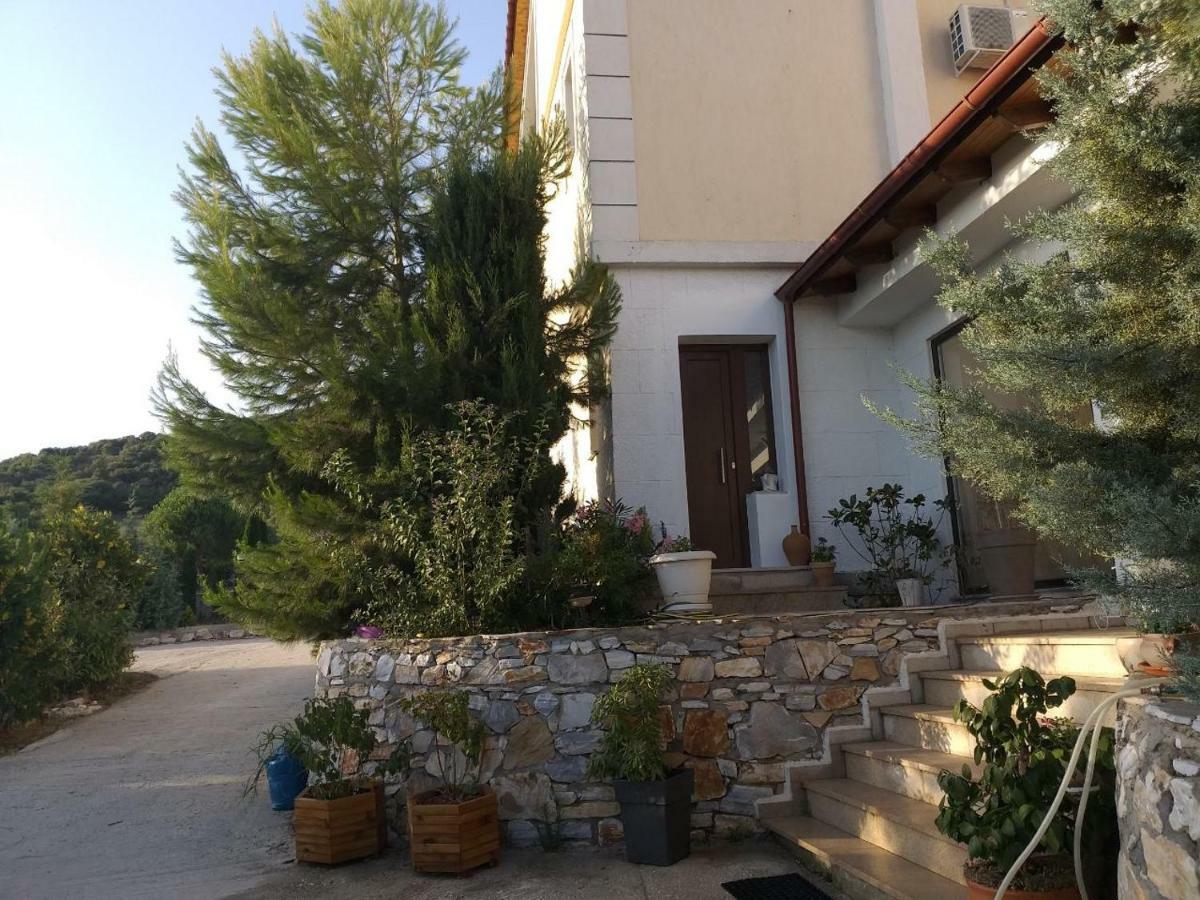 Le Attique Villa Nea Iraklitsa Exterior photo